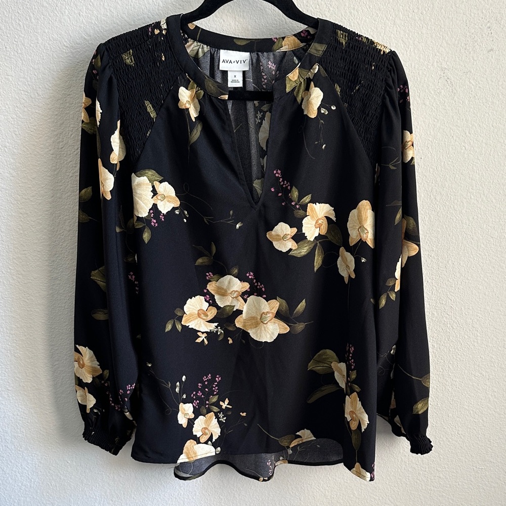 Ava & Viv Black and Cream Floral Blouse